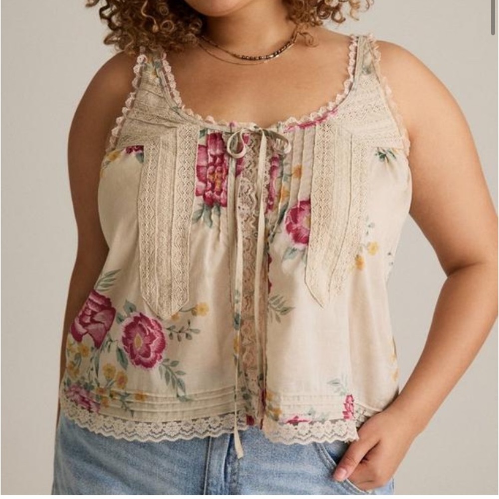 Floral Embroidered Lace Trim Tank Top